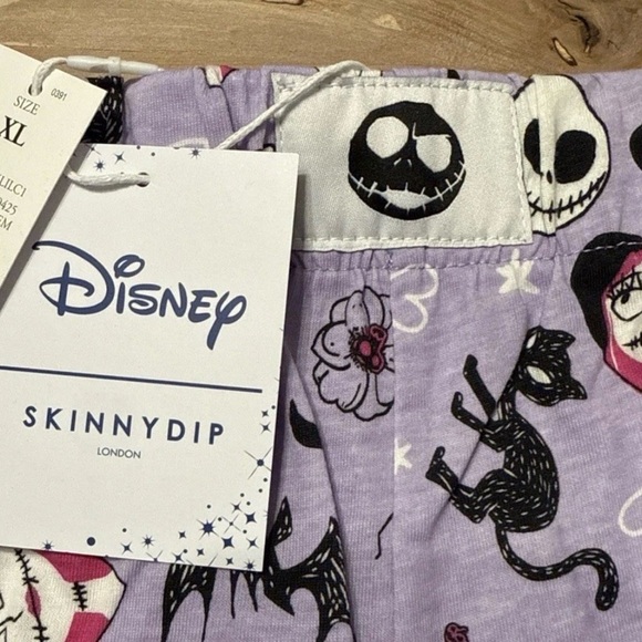 Disney X Skinnydip The Nightmare Before Christmas Pajama Set - Picture 7 of 7